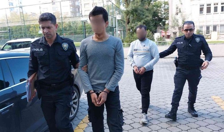Elektrikli bisiklet çalan 2 kişi gözaltına alındı
 - Samsun’da elektrikli bisiklet çaldıkları iddia edilen 2 kişi gözaltına alındı.