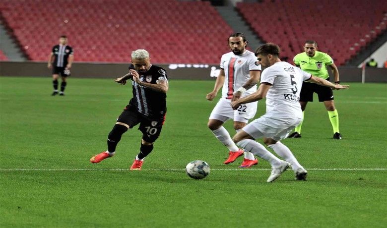 Spor Toto 1. Lig:Samsunspor: 2 - Gençlerbirliği: 0 - Spor Toto 1. Lig’in 8. haftasında Samsunspor, sahasında ağırladığı Gençlerbirliği’ni 2-0 yendi.