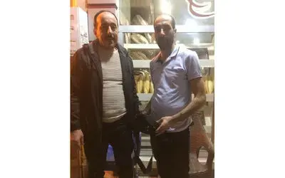 Yolda bulduğu para dolu çantayı sahibine teslim etti
