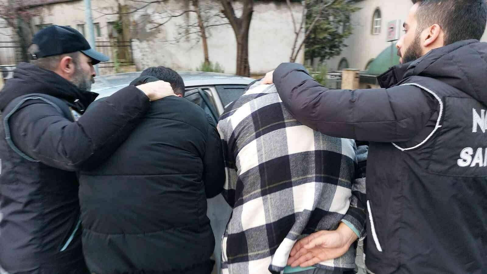 5 milyon lira değerinde binlerce hapla yakalanan 2 eski uzman çavuş  tutuklandı