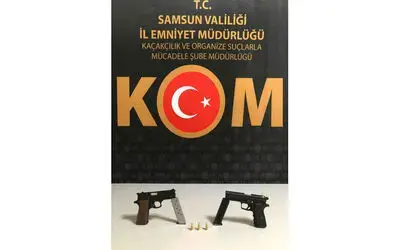 Samsun’da bir araçta 2 ruhsatsız tabanca ele geçirildi
