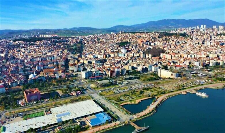 Samsun’da trafiğe kayıtlı taşıtsayısı 418 bin 183 oldu - Samsun’da 2022 Aralık sonu itibarıyla trafiğe kayıtlı motorlu taşıt sayısı 418 bin 183’e yükseldi.