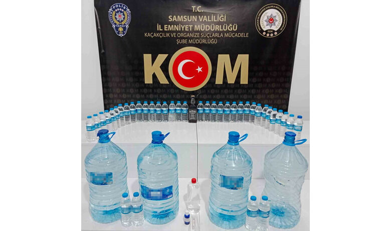 Samsun’da 79,5 litre sahte içki ele geçirildi
 - Samsun’da KOM polisi tarafından bir eve yapılan baskında 79,5 litre el yapımı sahte içki ve içki yapımında kullanılan malzemeler ele geçirildi.