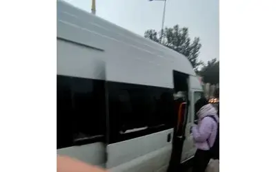 Dolmuşçu, yurdu boşaltan öğrencilerden valiz parası istedi: "Şikayet et"
