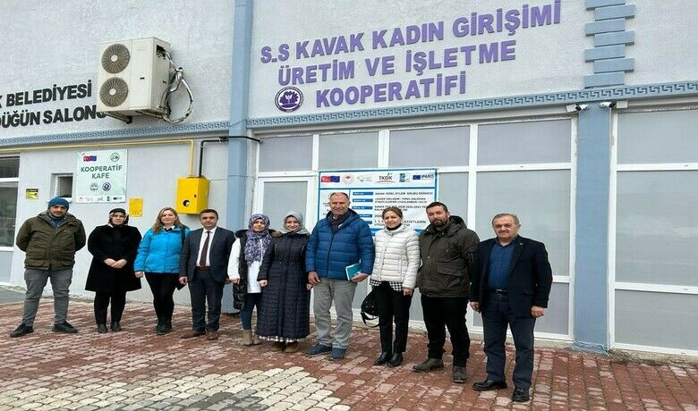 Çiftçilere tıbbi aromatik bitki desteği
 - Samsun Büyükşehir Belediyesi’nin tarım sektörünün ekonomik değeri yüksek ürünlerinden tıbbi aromatik bitkilerin uluslararası piyasalarda pazarlanabilmesi için çiftçilere verdiği teknik destek sürüyor.