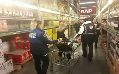 Marketler ile semt pazarlarına denetim
