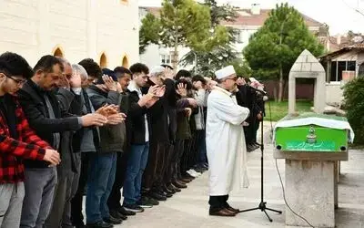 Kalp krizi sonucu vefat eden okul müdürü toprağa verildi
