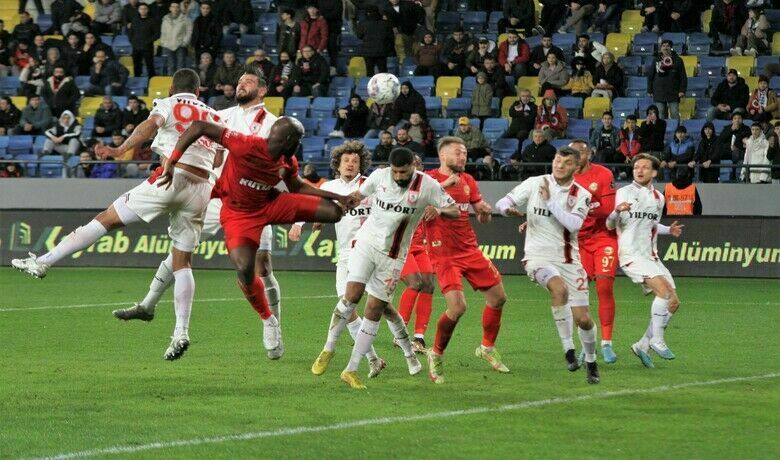 Samsunspor Deplasmandan Mutlu Dönüyor!
