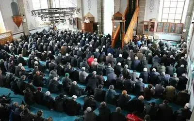 Ramazan’ın ilk cumasında camiler doldu taştı
