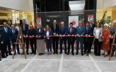 Cezaevindeki kurslara katılan hükümlülerin el emekleri göz nurlarını sergilendi
