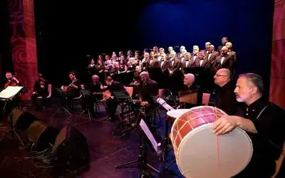 Sağlık çalışanları sahnede: Akılcı ilaç kullanımına dikkat çektiler
