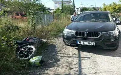 Motosiklet ile otomobil çarpıştı: 1 yaralı
