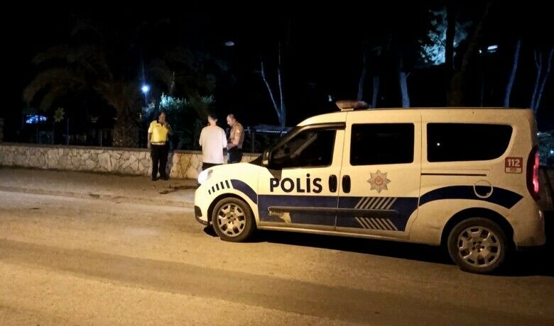 Sevdiği kızla gördüğü genci silahla ağır yaraladı
 - Samsun’un Bafra ilçesinde bir şahıs, sevdiği kızla gördüğü genci silahla ağır yaraladı.