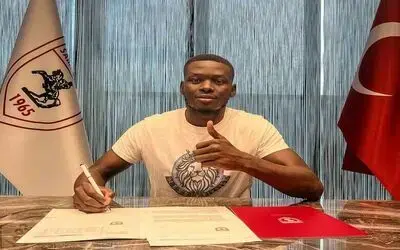 Samsunspor, Mouandilmadji ile 3 yıllık sözleşme imzaladı

