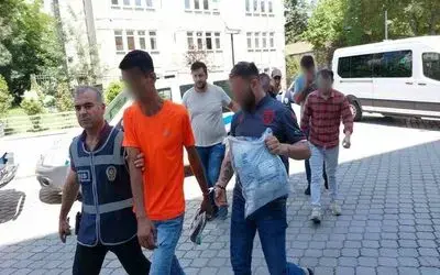 Samsun’da aranan şahıslara operasyon: 23 gözaltı
