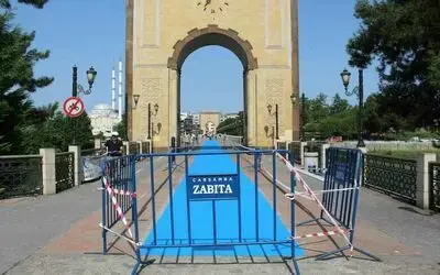 Tarihi Köprü’ye ‘mavi yol’
