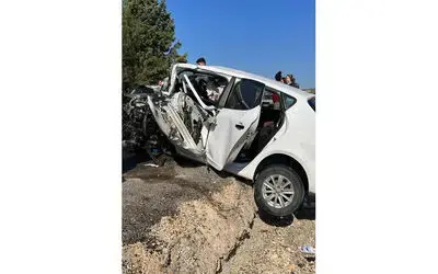 2 otomobil kafa kafaya çarpıştı: 1 uzman çavuş ölü, 7 yaralı
