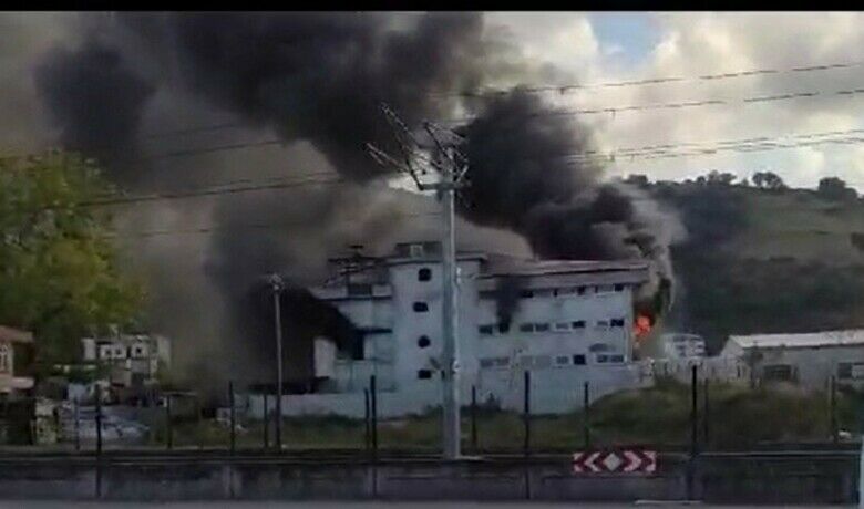 Samsun’da fabrika yangını
 - Samsun’un Tekkeköy ilçesinde bir fabrikada yangın çıktı.