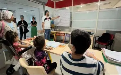 Hastanede ders: Hem tedavi hem eğitim
