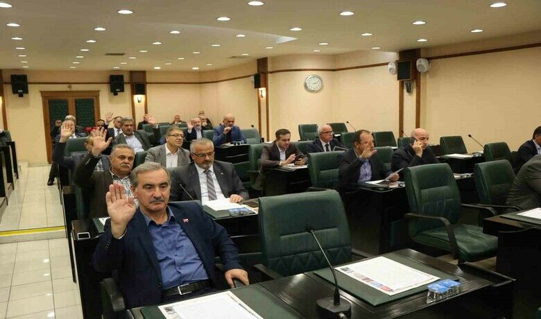 Samsun meclisi 45 maddeyi komisyona havaleetti: 600 milyon TL kredi talebi - Samsun Büyükşehir Belediye Meclisi Ekim Ayı Olağan Toplantısı’nda görüşülen 45 gündem maddesi, ilgili komisyonlara havale edildi.