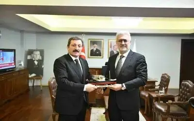 Tamer Karadağlı ve Selim Terzi’den Samsun Valisi Tavlı’ya ziyaret

