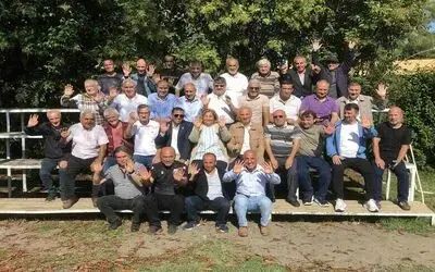 Annelik yaptığı yuva çocuklarıyla 35 yıl sonra buluştu
