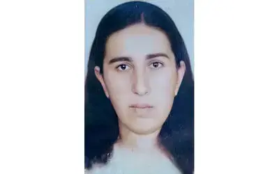 Elmayı traktörün römorkuna koyarken ezilen kadın hayatını kaybetti
