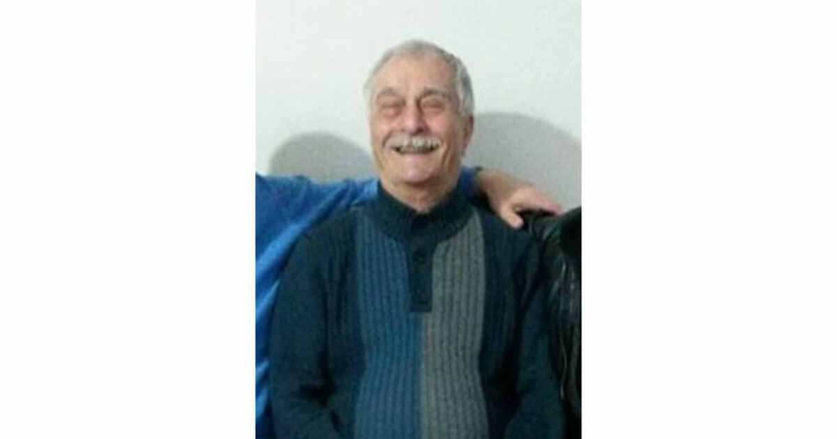 Hikmet Özçelik Vefat Etti