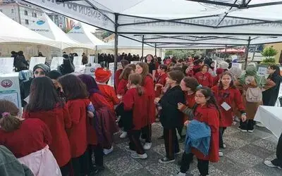 Lise öğrencilerinden Bilim Şenliği ve Türkiye Yüzyılı Sergisi
