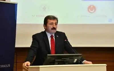 Vali Tavlı: "Bizim medeniyetimiz tüm medeniyetlerin tarihini, kültürünü koruyan ve kollayan bir medeniyet"
