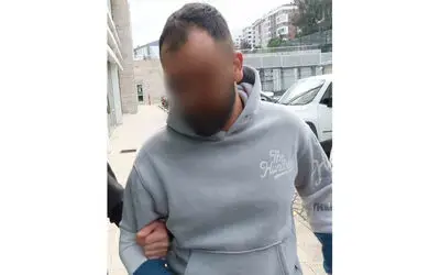 Uyuşturucu ticaretinden gözaltına alınan zanlı adliyede
