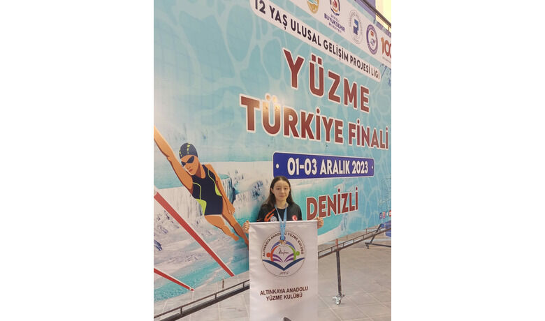 Yüzücümüz Türkiye Şampiyonasından Madalyalar İle Döndü