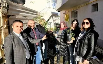 Üreticiye 2 bin 350 kuşburnu fidanı desteği
