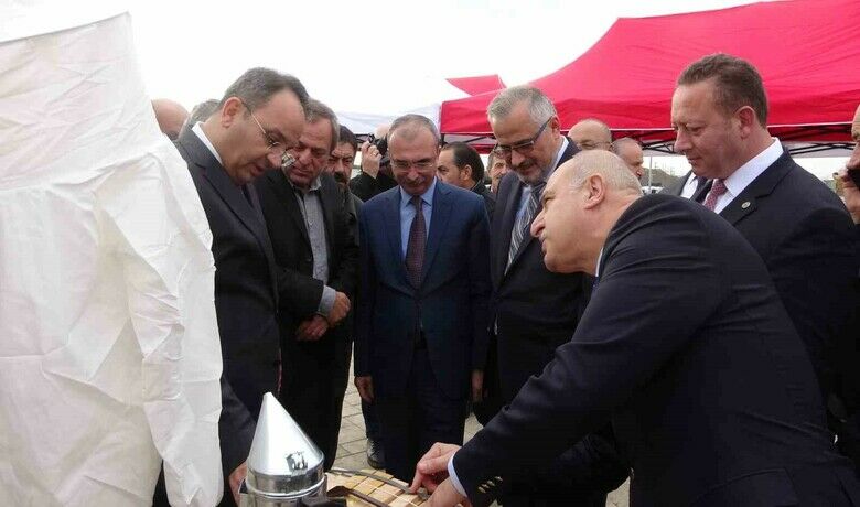 Arıcılara kovan ve malzeme desteği
 - Samsun’un Bafra ilçesinde, Tarım ve Orman Bakanlığı kaynaklı İl ve İlçe Tarım ve Orman Müdürlüklerinin ortaklaşa yürüttüğü "Bafra Sarpın mahallesi Arı Yetiştiricilerinin Kalkındırılması Projesi" kapsamında 15 arı yetiştiricisine 150 adet arılı kovan ve arıcılık malzemeleri dağıtıldı.