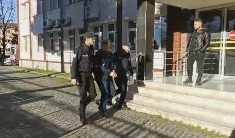 Ölümlü kazaya karışan sürücü adliyede
 - Samsun’un Bafra ilçesinde bisiklet sürücüsünün ölümüne neden olan otomobil sürücüsü adliyeye sevk edildi.