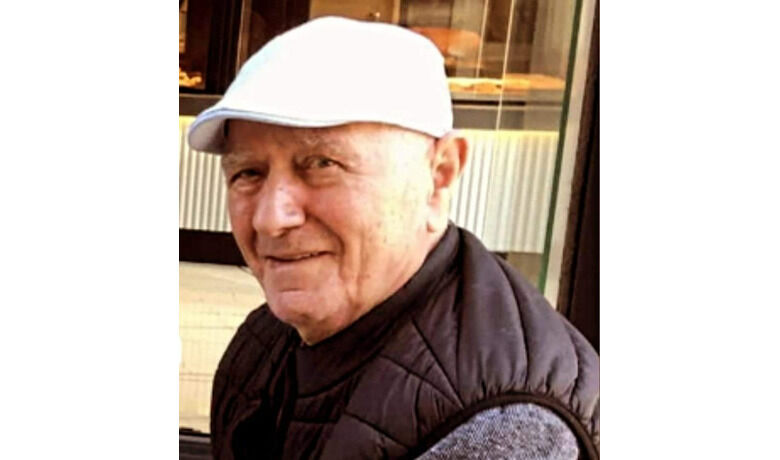 Cengiz Dereci Vefat Etti - Bafra Belediyesi çalışanı merhum Çetin Dereci'nin ağabeyi Cengiz Dereci vefat etti. 