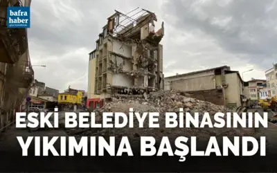 Eski Belediye Binasının Yıkımına Başlandı