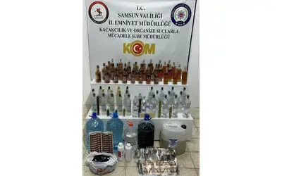 Samsun’da şişe ve bidonlarda sahte içki ele geçirildi
