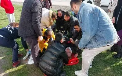 Yoldan çıkan araç su kanalından karşıya geçti: 2 yaralı
