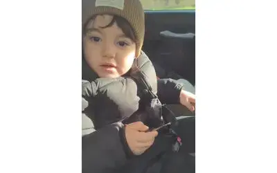 3 yaşındaki çocuk yanlışlıkla kendisini otomobile kilitledi