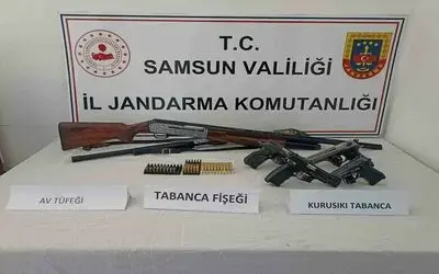 Jandarmadan silah, mühimmat ve uyuşturucu baskını
