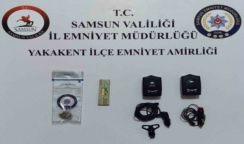 Yakakent’te suç unsuruna geçit yok
 - Samsun’un Yakakent ilçesinde şok asayiş ve NARVAS uygulaması yapıldı. Uygulamada radar tespit cihazı ve uyuşturucu ele geçirildi.
