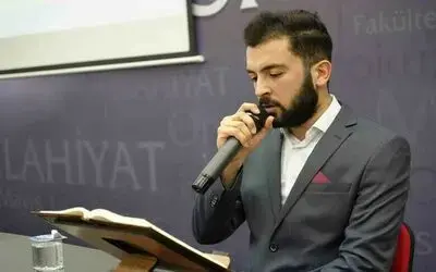 Üniversite öğrencileri Kur’an-ı Kerimi en güzel okumak için yarıştı
