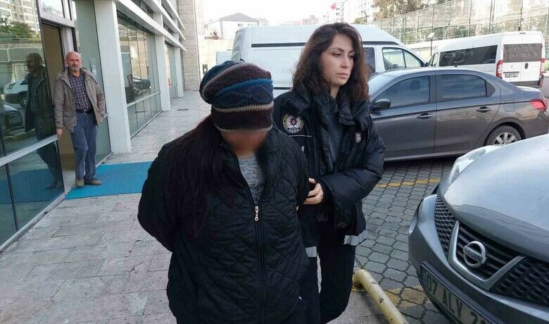 Uyuşturucu ticaretinden gözaltınaalınan kadın tutuklandı - Samsun’da "uyuşturucu madde ticareti yapmak" suçundan gözaltına alınan kadın çıkarıldığı mahkemece tutuklandı.