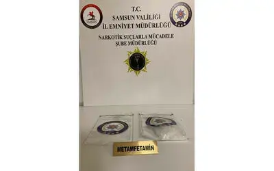 Samsun’da 3 kişi araçlarında uyuşturucuyla yakalandı
