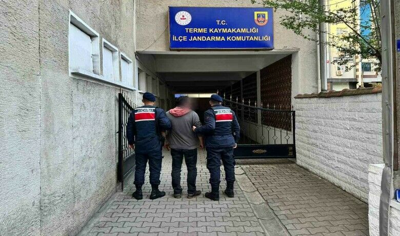 10 yıl hapis cezası ile aranan şahıs yakalandı
 - Samsun’da uyuşturucu suçundan 10 yıl hapis cezası ile aranan şahıs jandarma tarafından yakalandı.