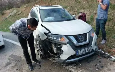 Samsun’da iki otomobil çarpıştı: 5 yaralı
