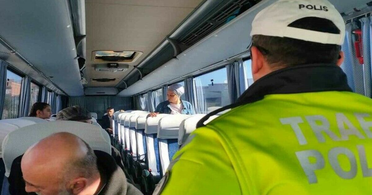 Trafik ekiplerinden yolcu ve sürücülere uyarı
