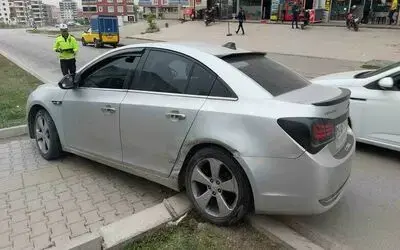 Samsun’da iki otomobil çarpıştı: 1 yaralı
