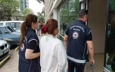 Yabancı uyruklu kadın insan ticaretinden tutuklandı
